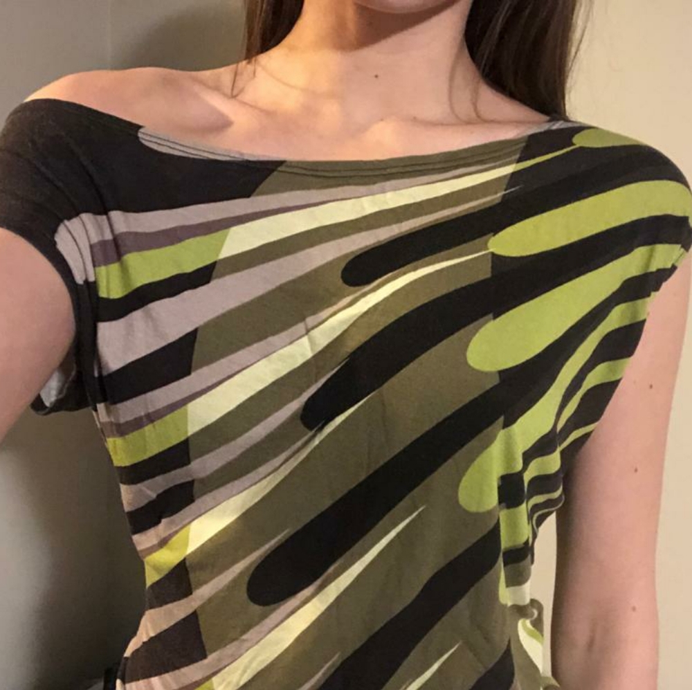 Le chateau off the shoulder tshirt